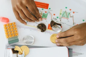 How to Manage Risk When Building an Investment Portfolio 3 How to Manage Risk When Building an Investment Portfolio