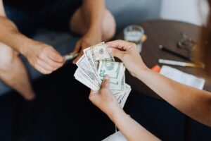 The Importance of Savings in Managing Financial Uncertainty 5 The Importance of Savings in Managing Financial Uncertainty